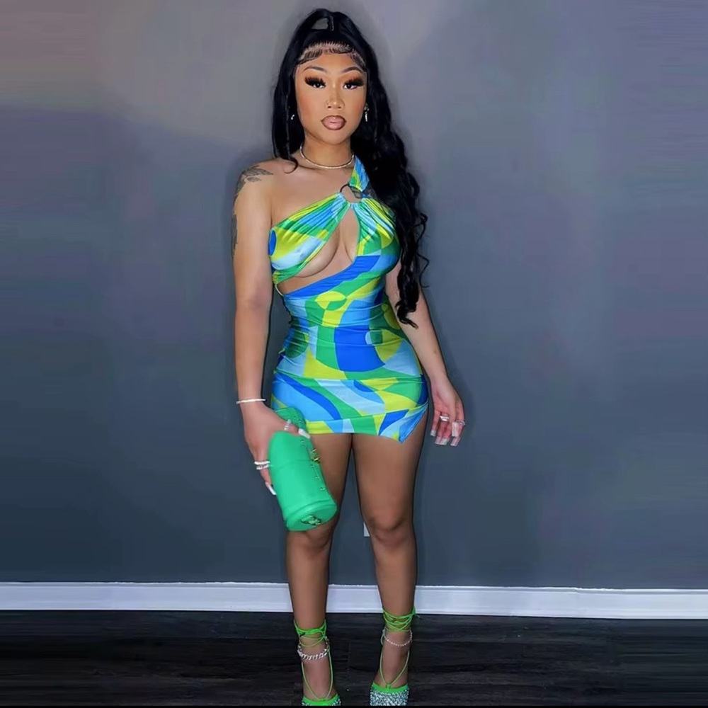 Sleeveless Geometric Print Dress in Blue, Yellow & Green